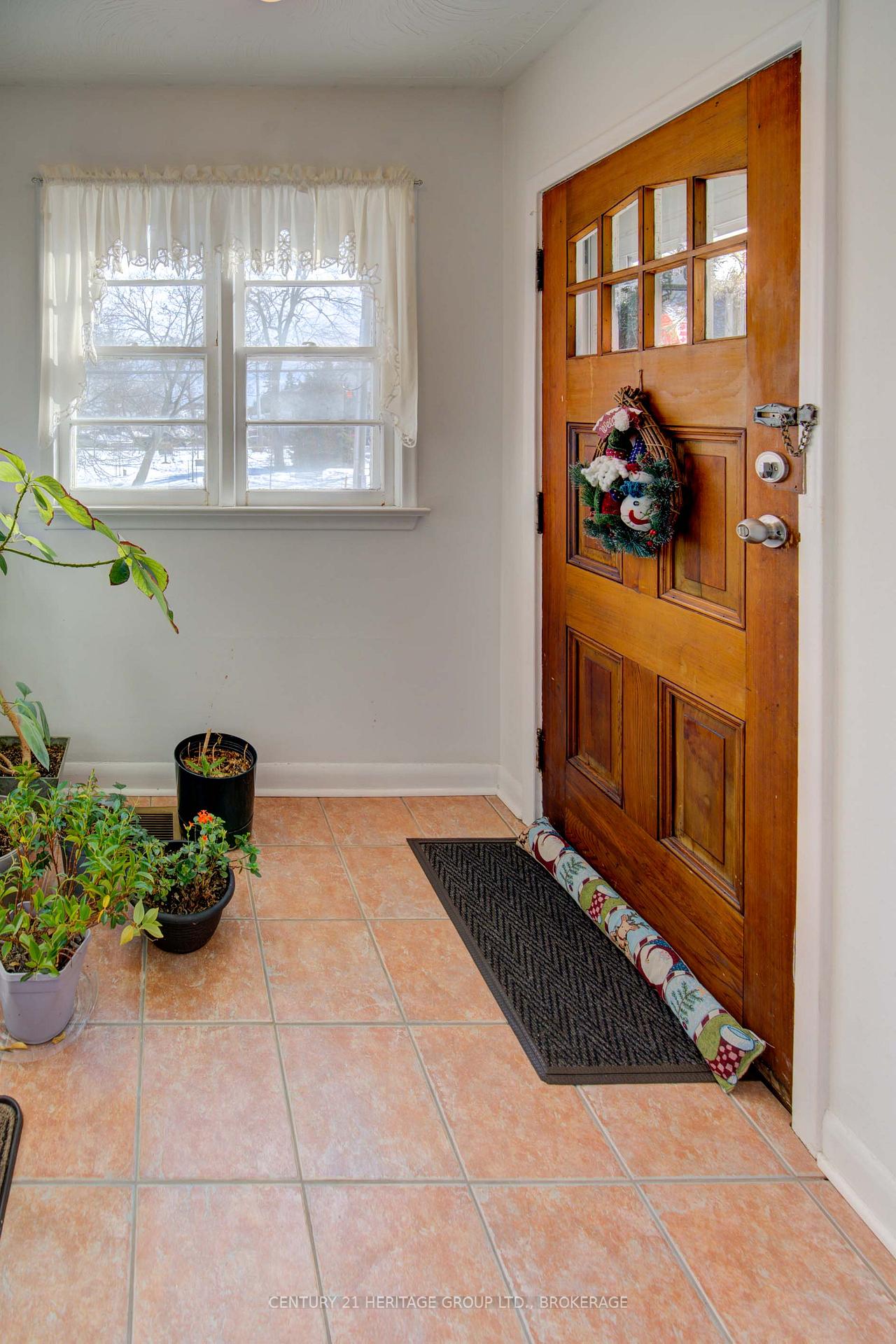Photo 16 of 27 Kennedy Street, Kingston, Central City West — HOMEH