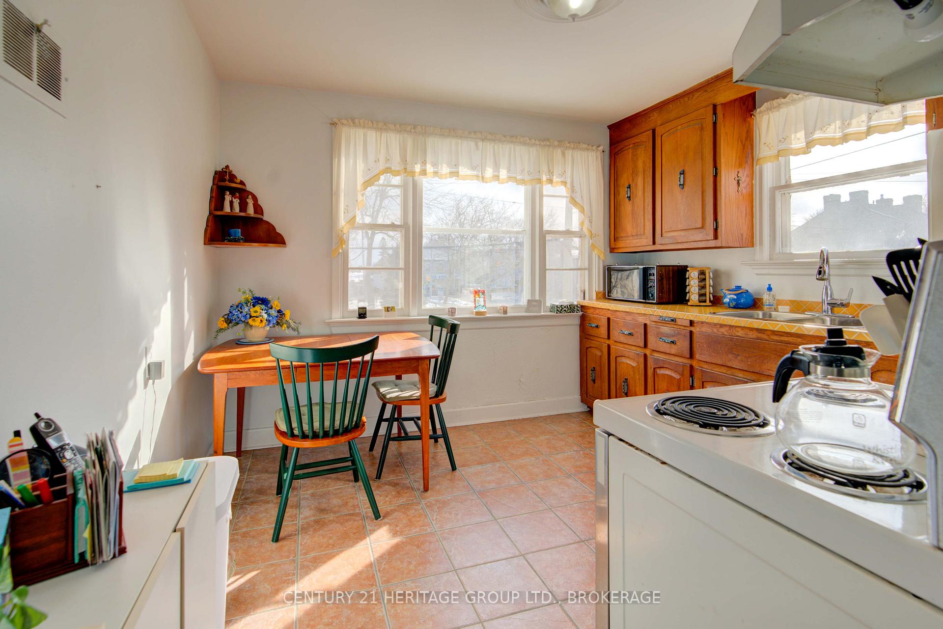 Photo 34 of 27 Kennedy Street, Kingston, Central City West — HOMEH