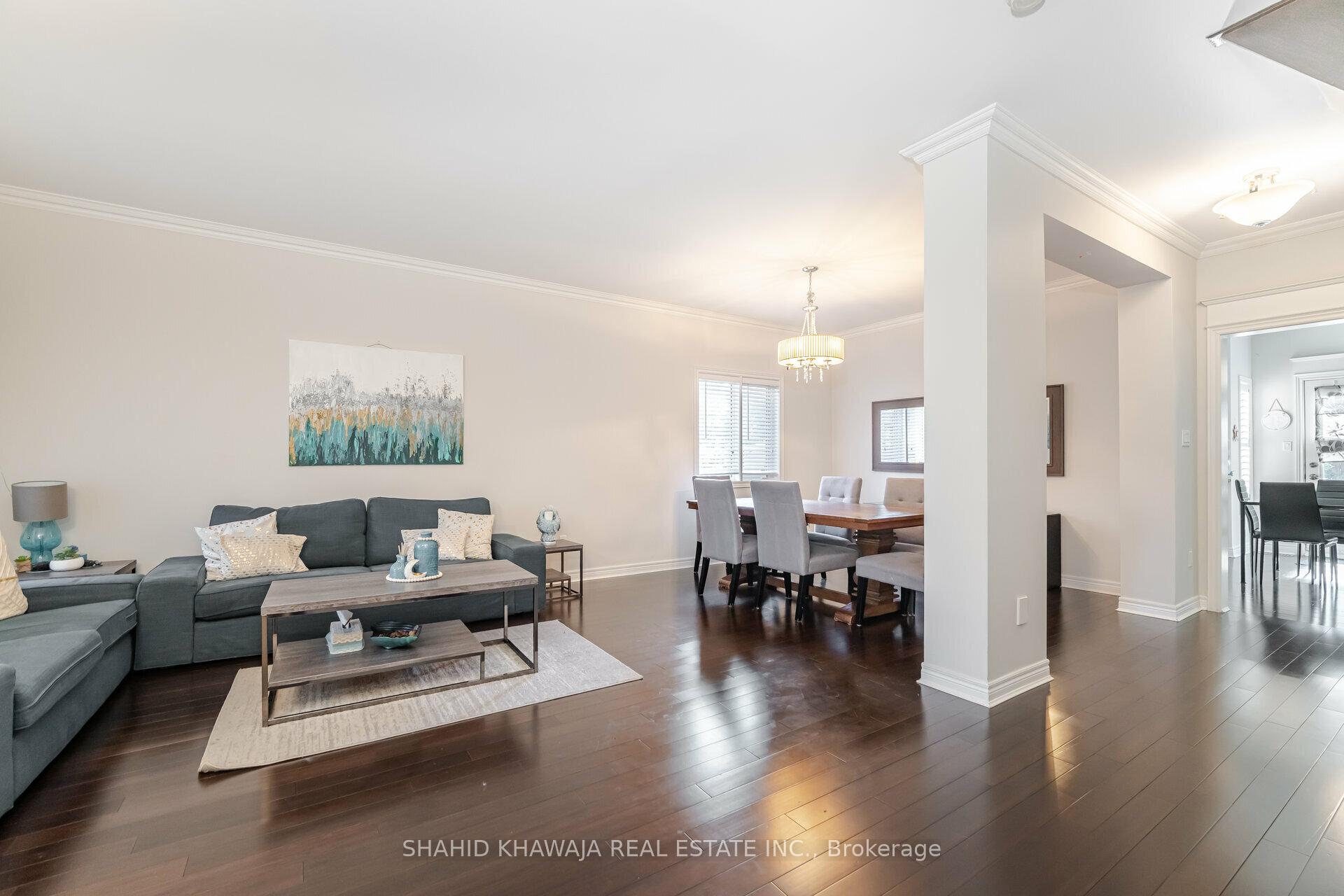 Photo 4 of 180 Bothwell Crescent, Newmarket, Summerhill Estates — HOMEH
