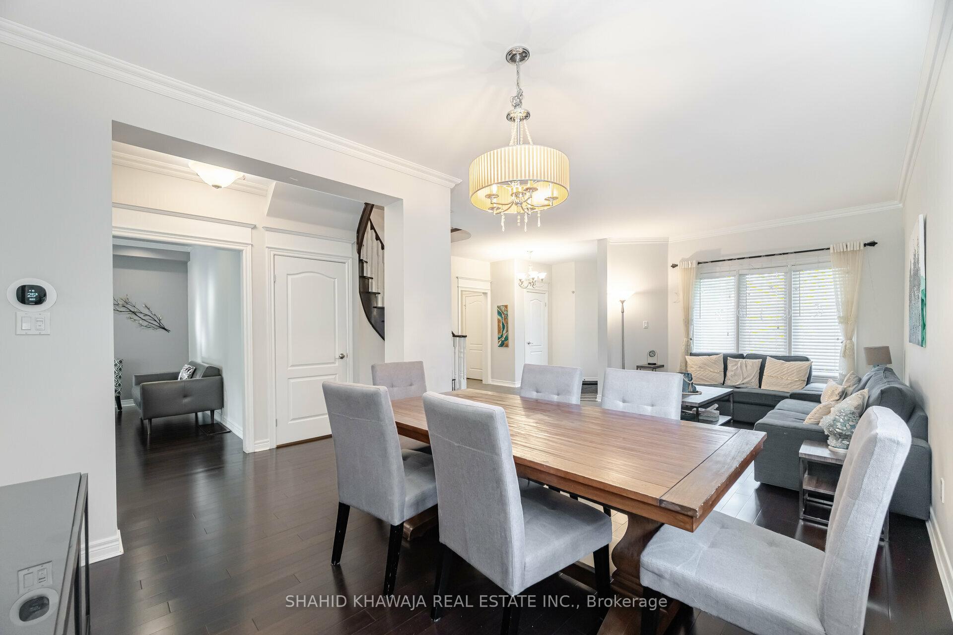 Photo 8 of 180 Bothwell Crescent, Newmarket, Summerhill Estates — HOMEH