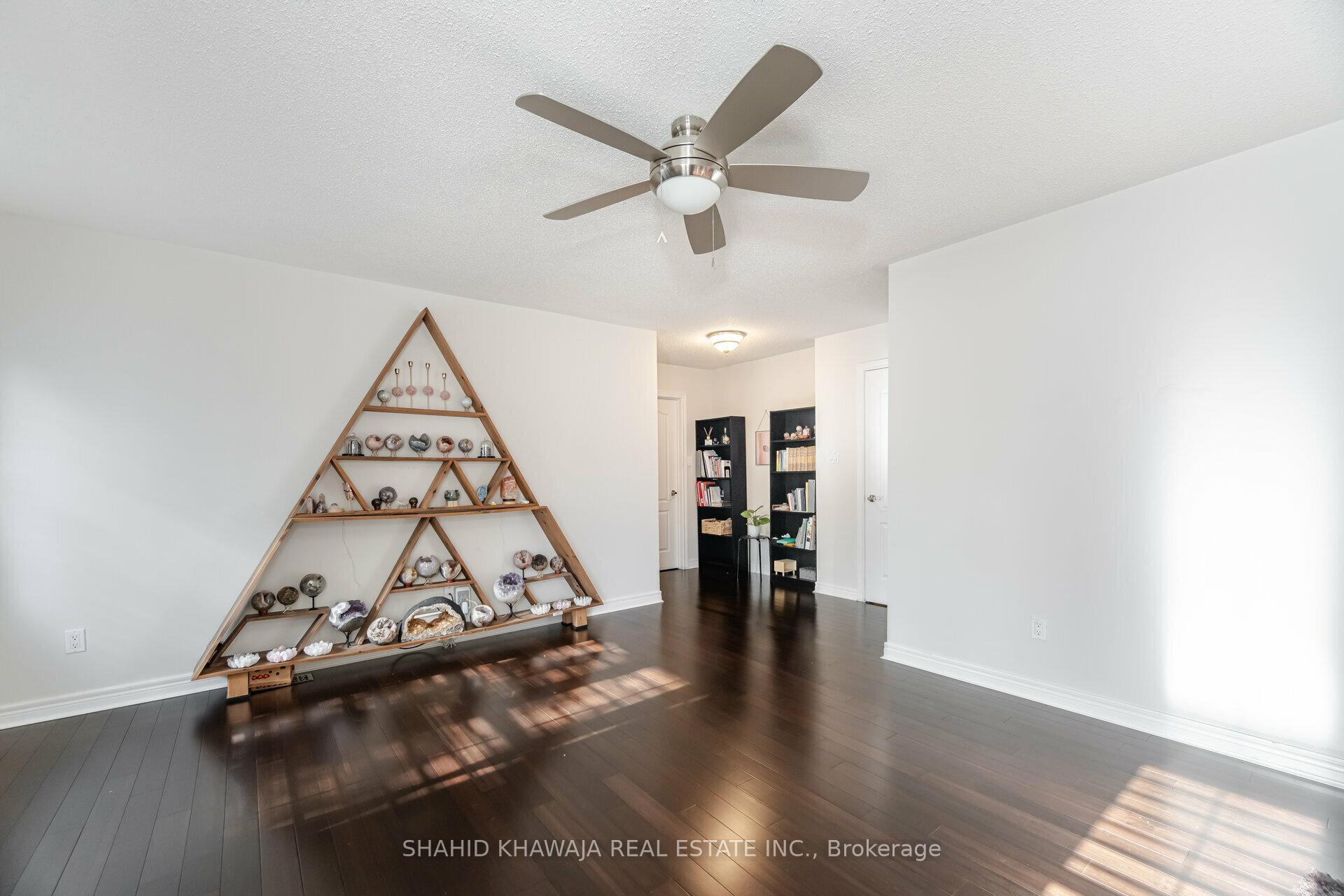 Photo 21 of 180 Bothwell Crescent, Newmarket, Summerhill Estates — HOMEH