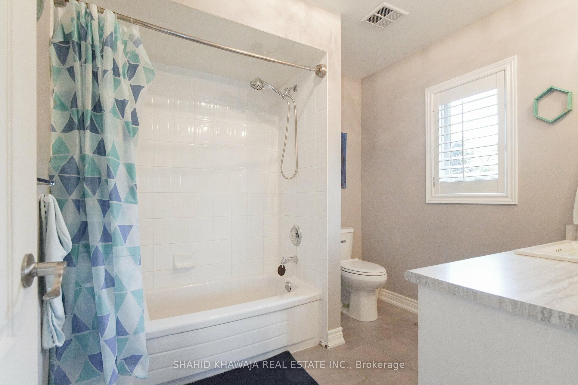 Photo 30 of 180 Bothwell Crescent, Newmarket, Summerhill Estates — HOMEH