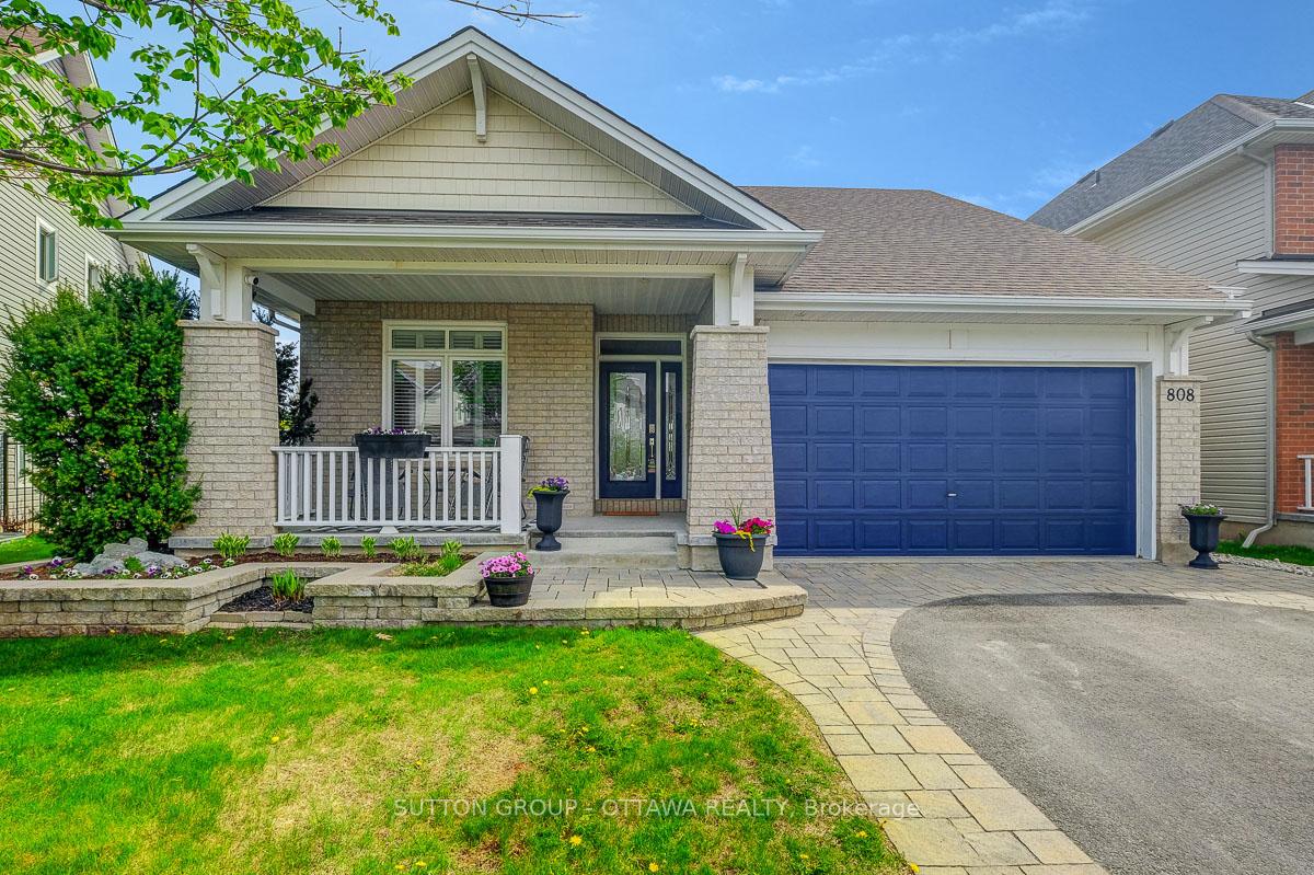 Photo 2 of 808 Azure Street, Ottawa, Avalon West — HOMEH