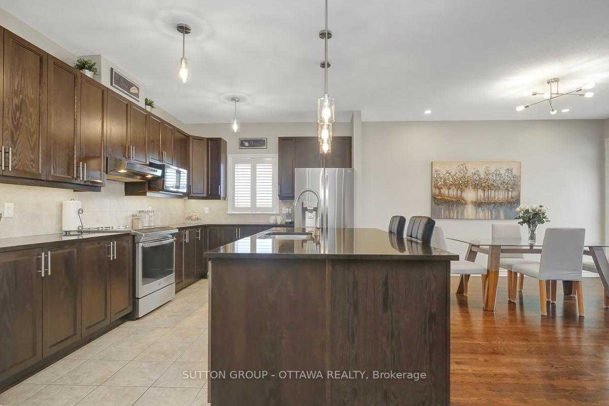 Photo 16 of 808 Azure Street, Ottawa, Avalon West — HOMEH