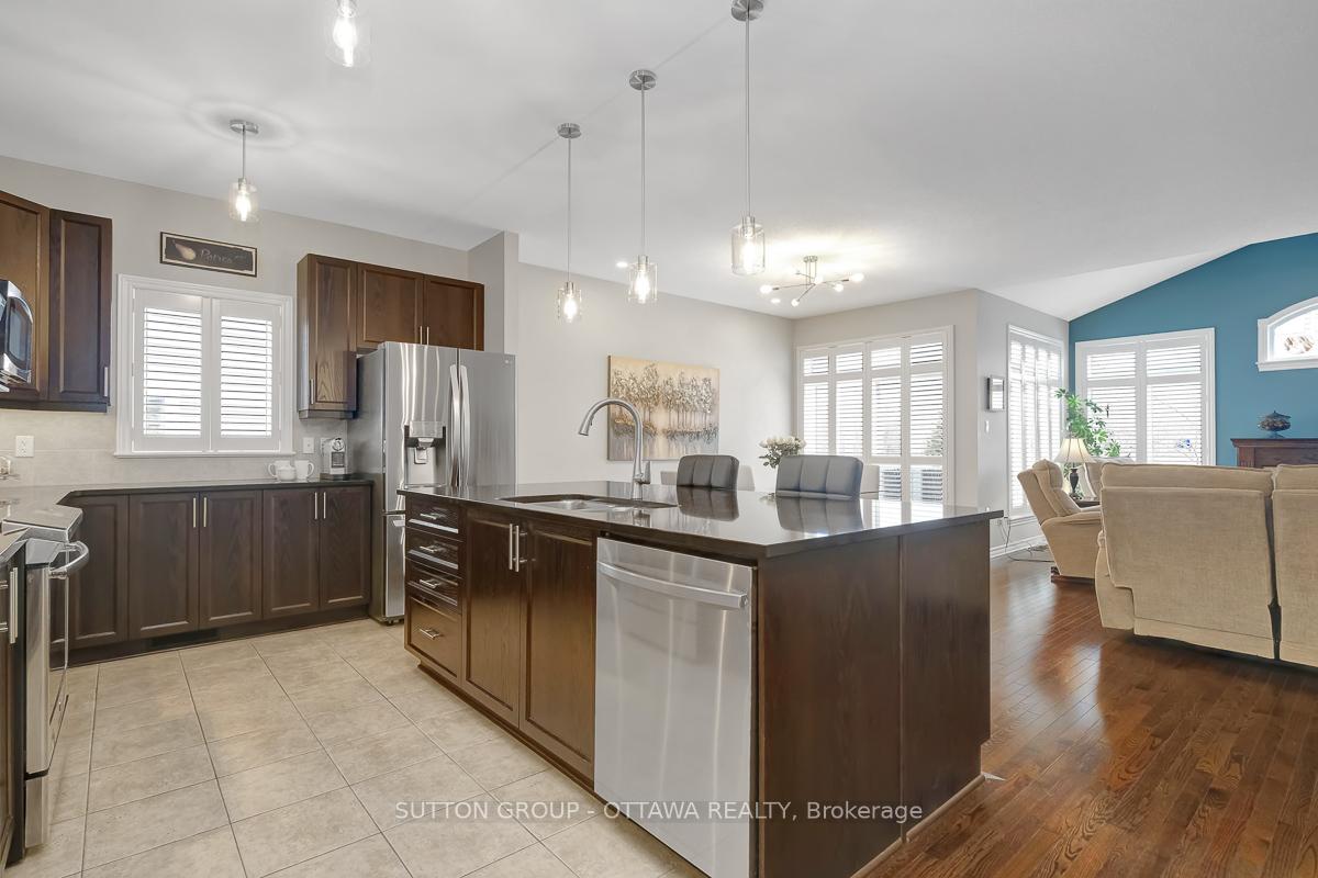 Photo 17 of 808 Azure Street, Ottawa, Avalon West — HOMEH