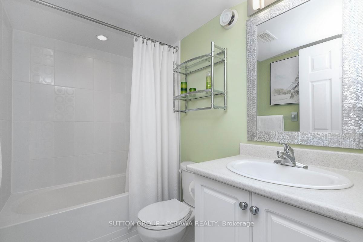 Photo 27 of 808 Azure Street, Ottawa, Avalon West — HOMEH