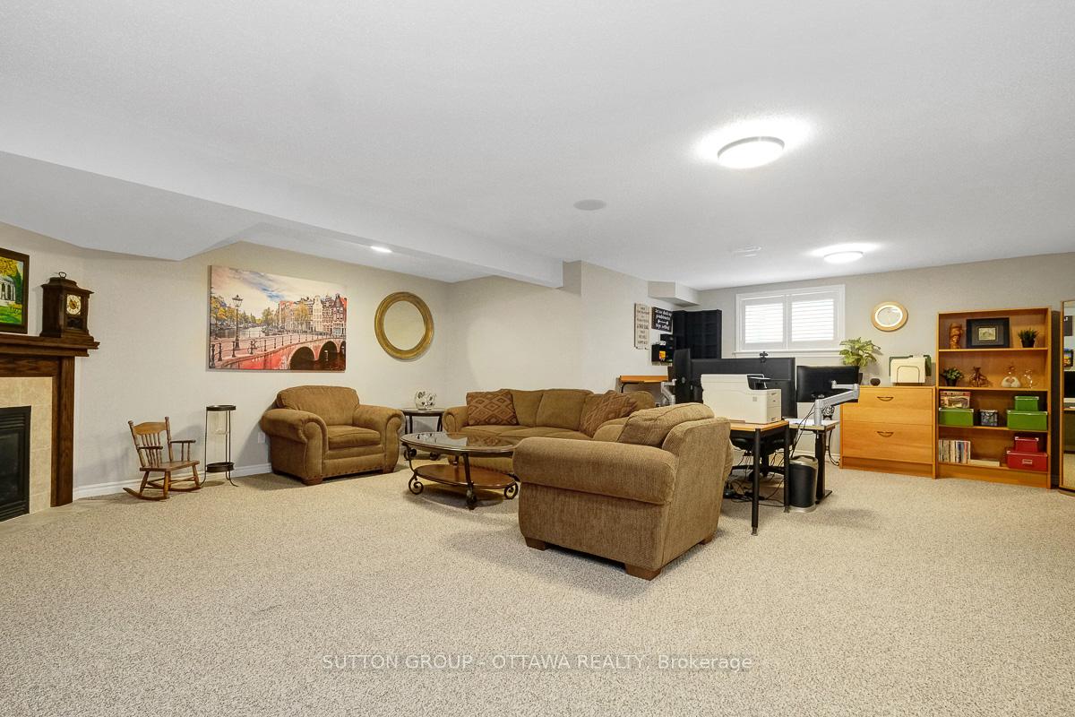 Photo 28 of 808 Azure Street, Ottawa, Avalon West — HOMEH