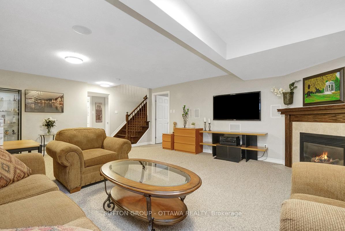 Photo 29 of 808 Azure Street, Ottawa, Avalon West — HOMEH