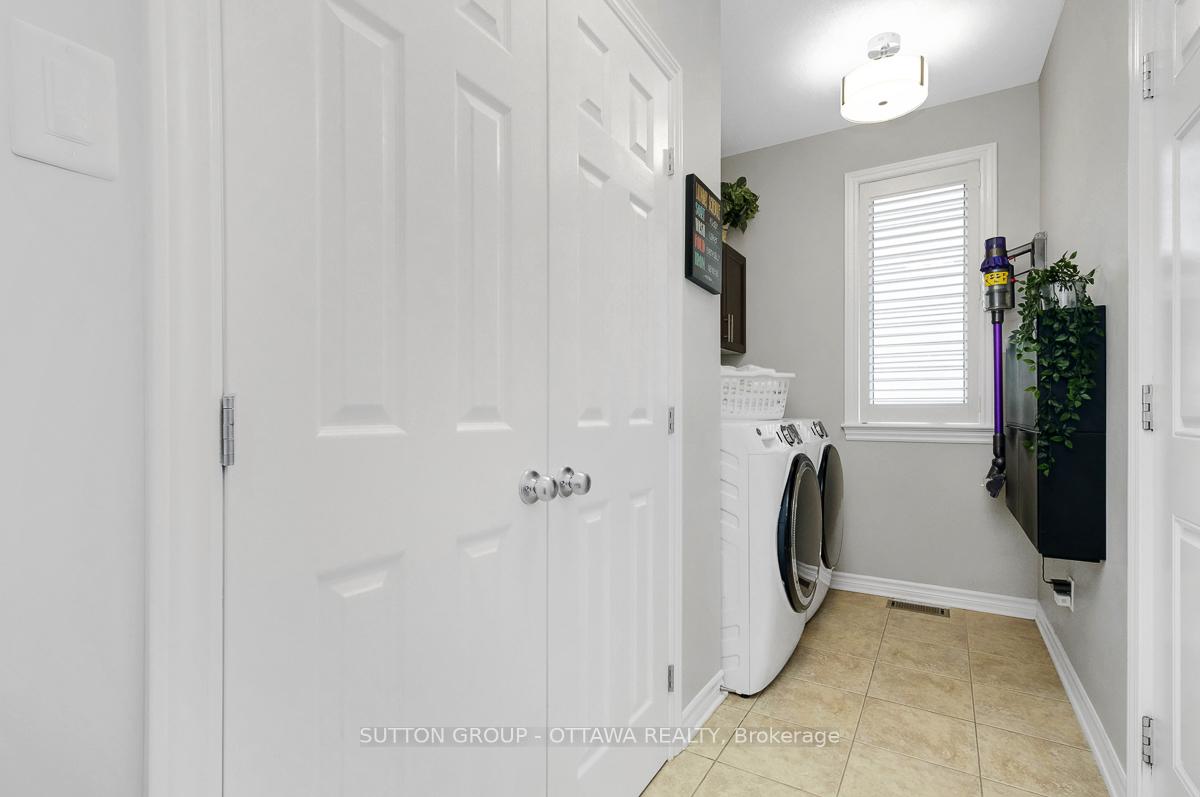 Photo 36 of 808 Azure Street, Ottawa, Avalon West — HOMEH