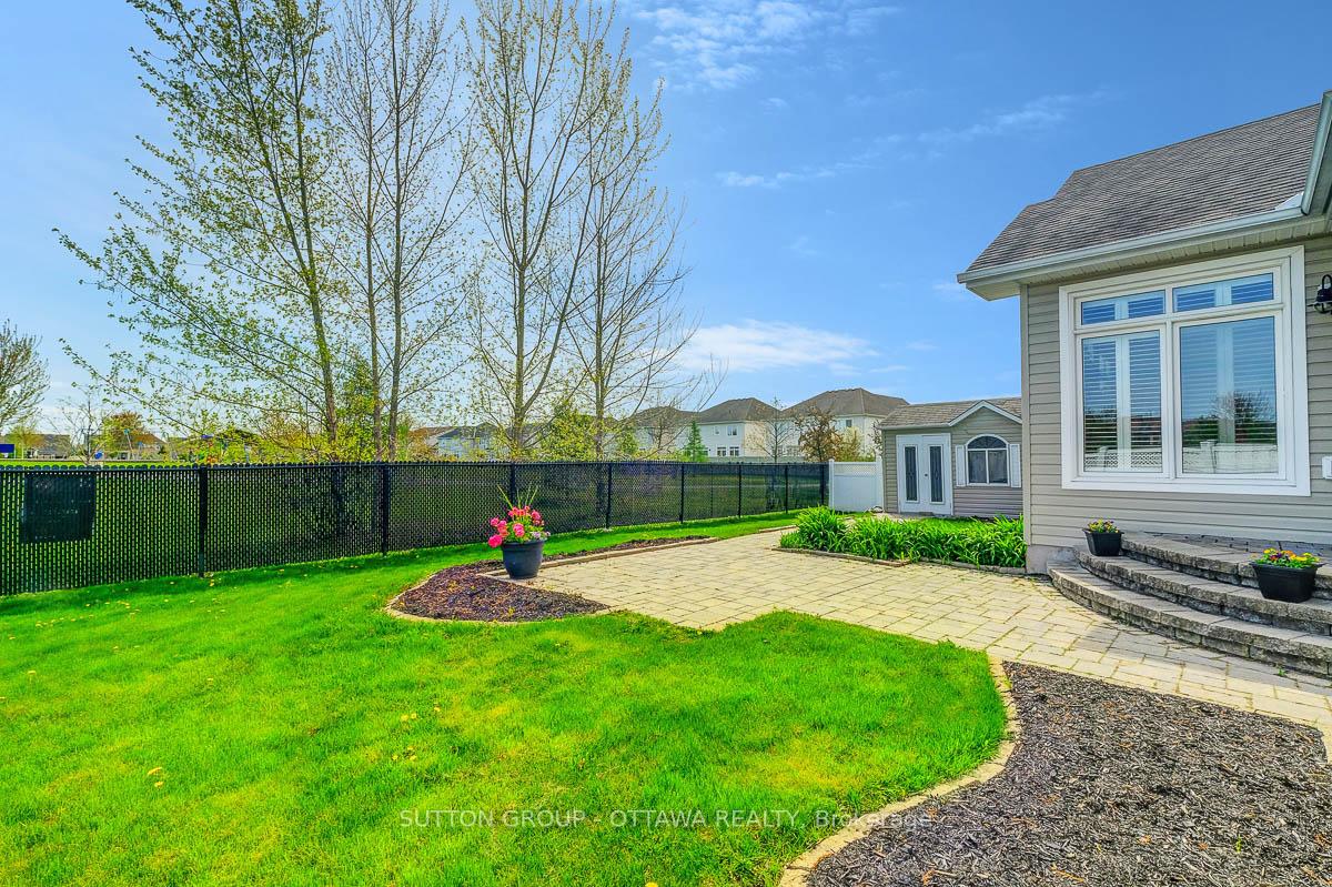 Photo 37 of 808 Azure Street, Ottawa, Avalon West — HOMEH