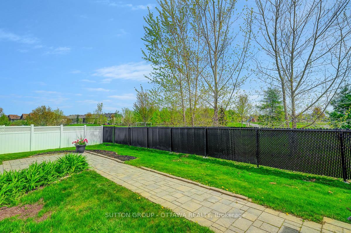 Photo 40 of 808 Azure Street, Ottawa, Avalon West — HOMEH