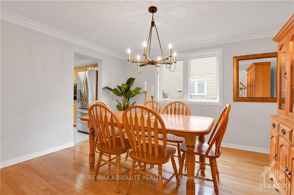 Photo 7 of 1505 Forest Valley Drive, Ottawa, Chapel Hill — HOMEH