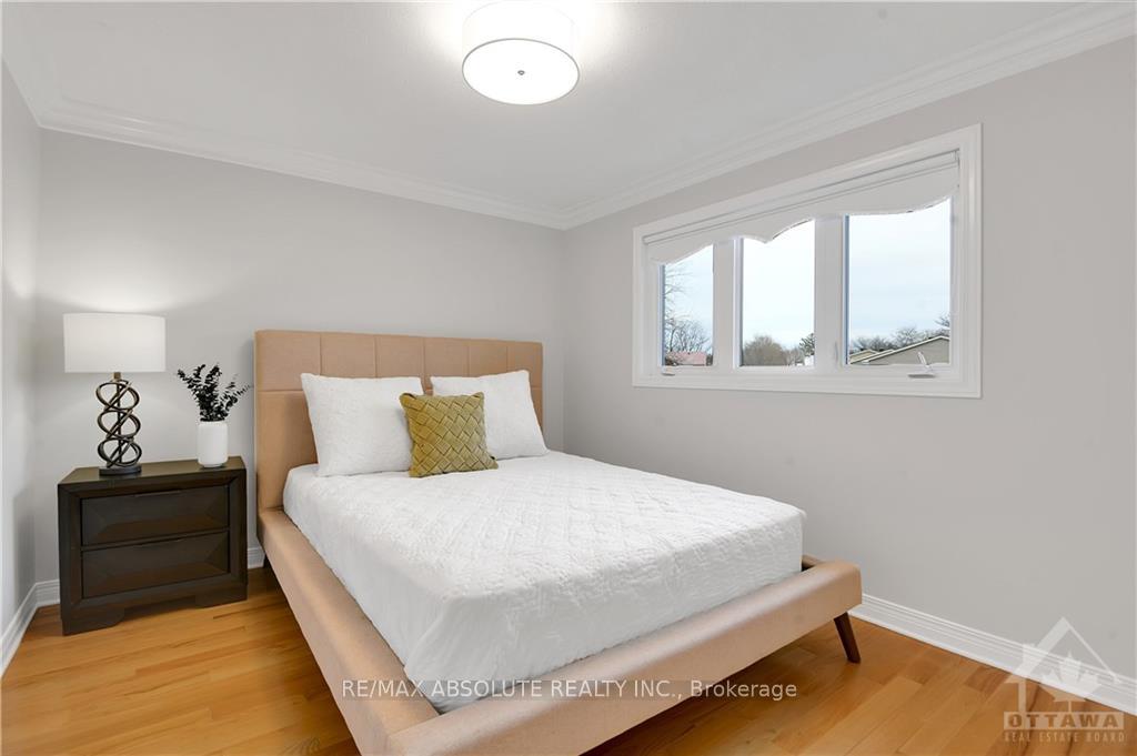 Photo 22 of 1505 Forest Valley Drive, Ottawa, Chapel Hill — HOMEH