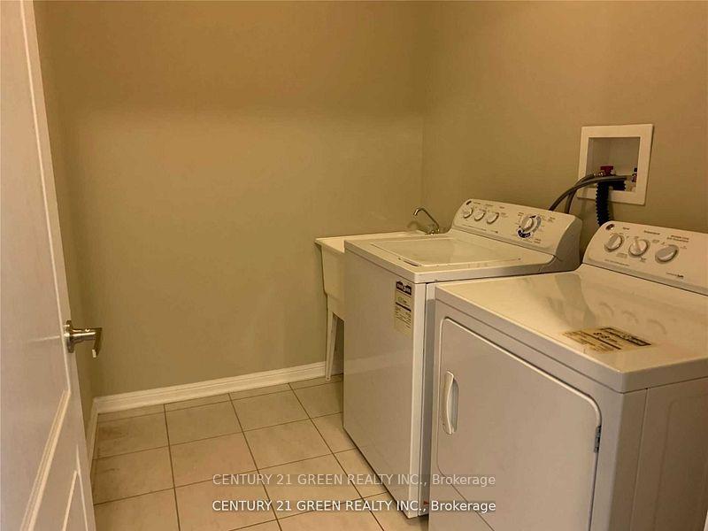 Photo 15 of 258 Gleave Terrace, Milton, Harrison — HOMEH