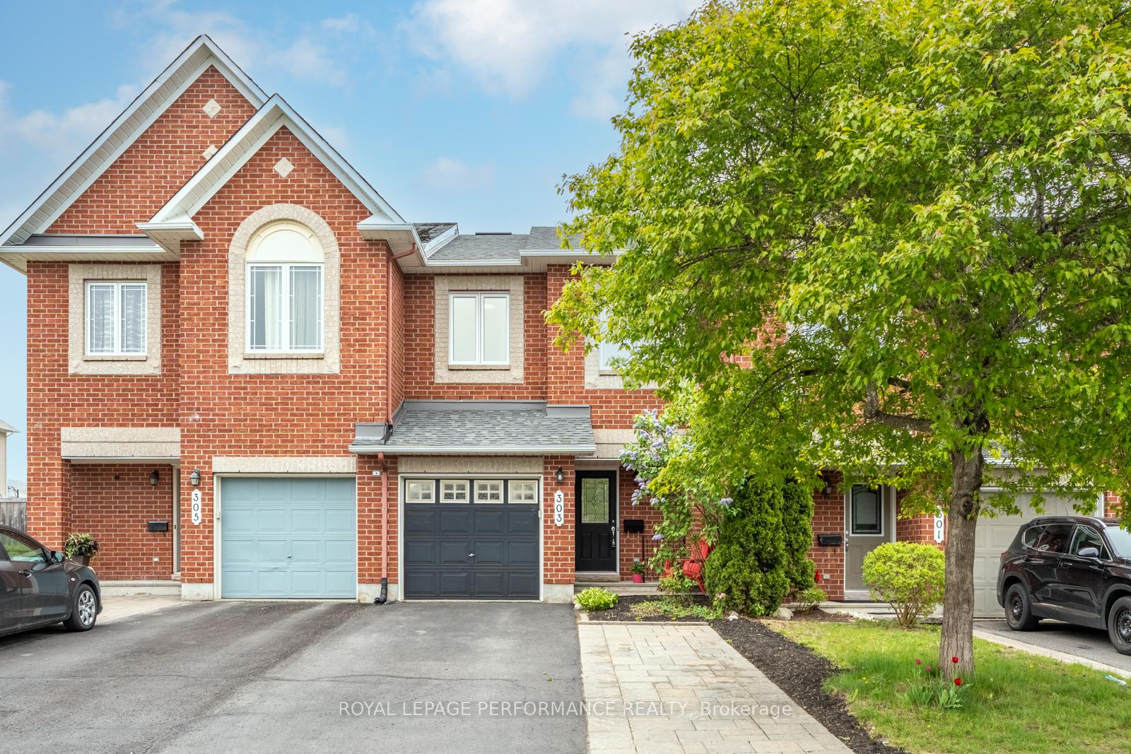 Photo 2 of 303 Branthaven Street, Ottawa, Avalon East — HOMEH