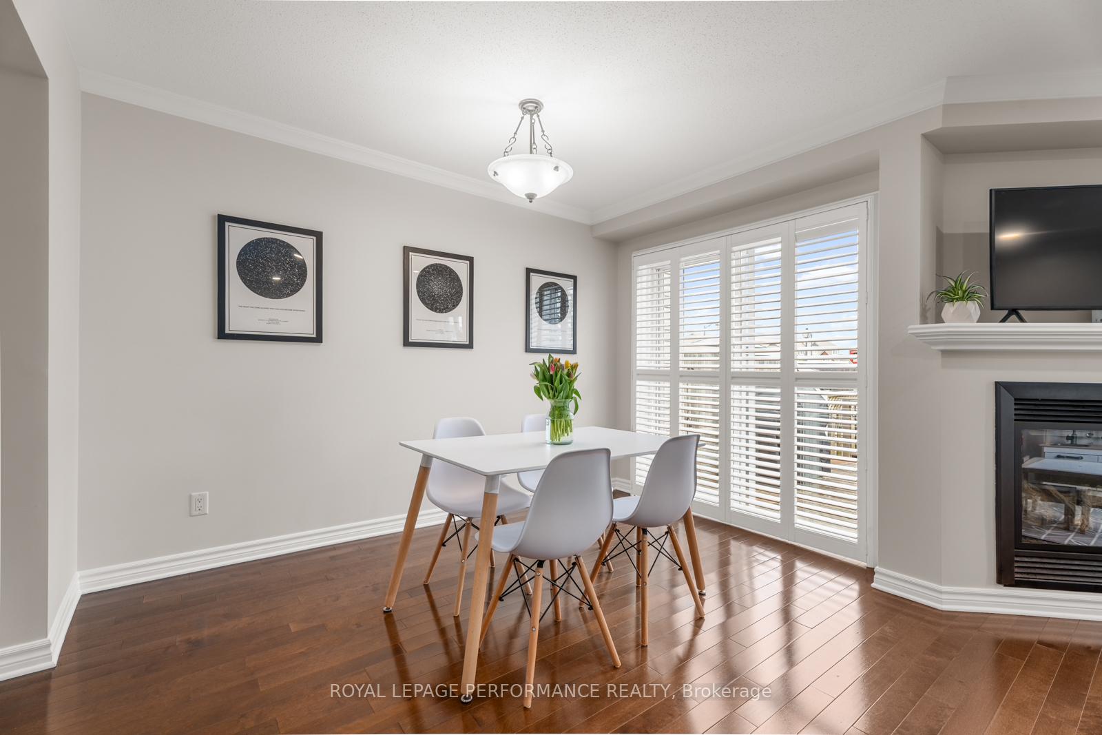 Photo 13 of 303 Branthaven Street, Ottawa, Avalon East — HOMEH