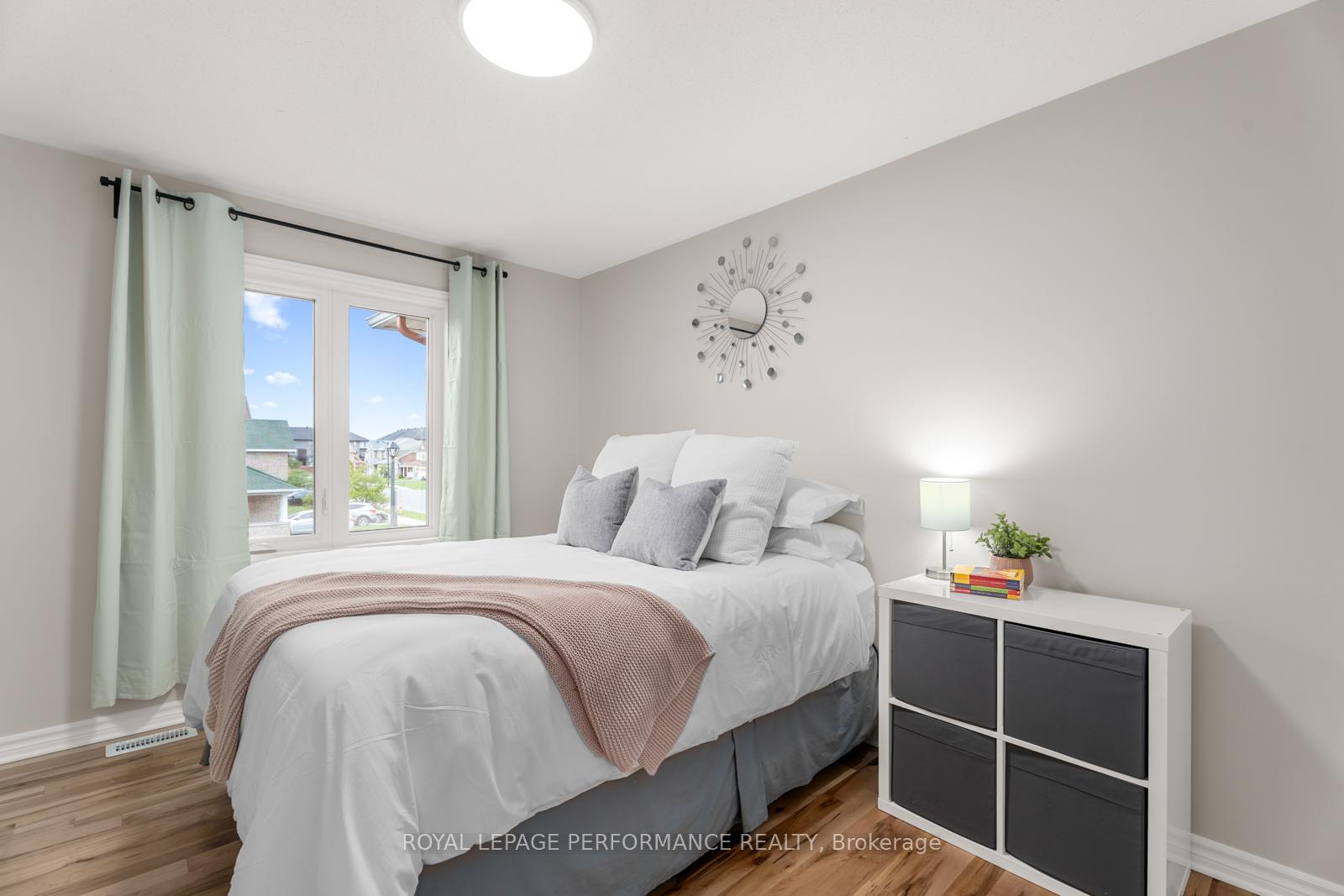 Photo 26 of 303 Branthaven Street, Ottawa, Avalon East — HOMEH