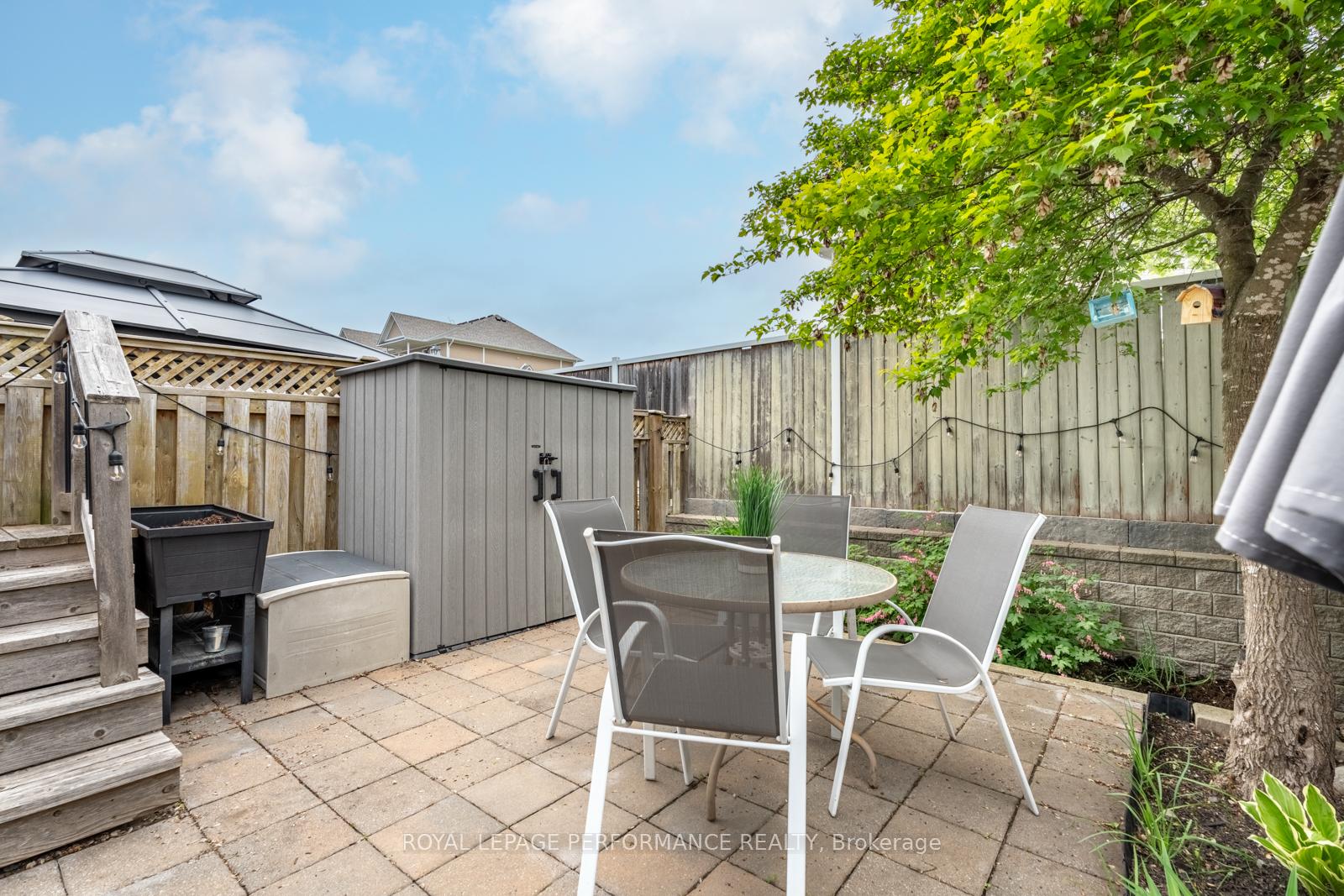 Photo 32 of 303 Branthaven Street, Ottawa, Avalon East — HOMEH