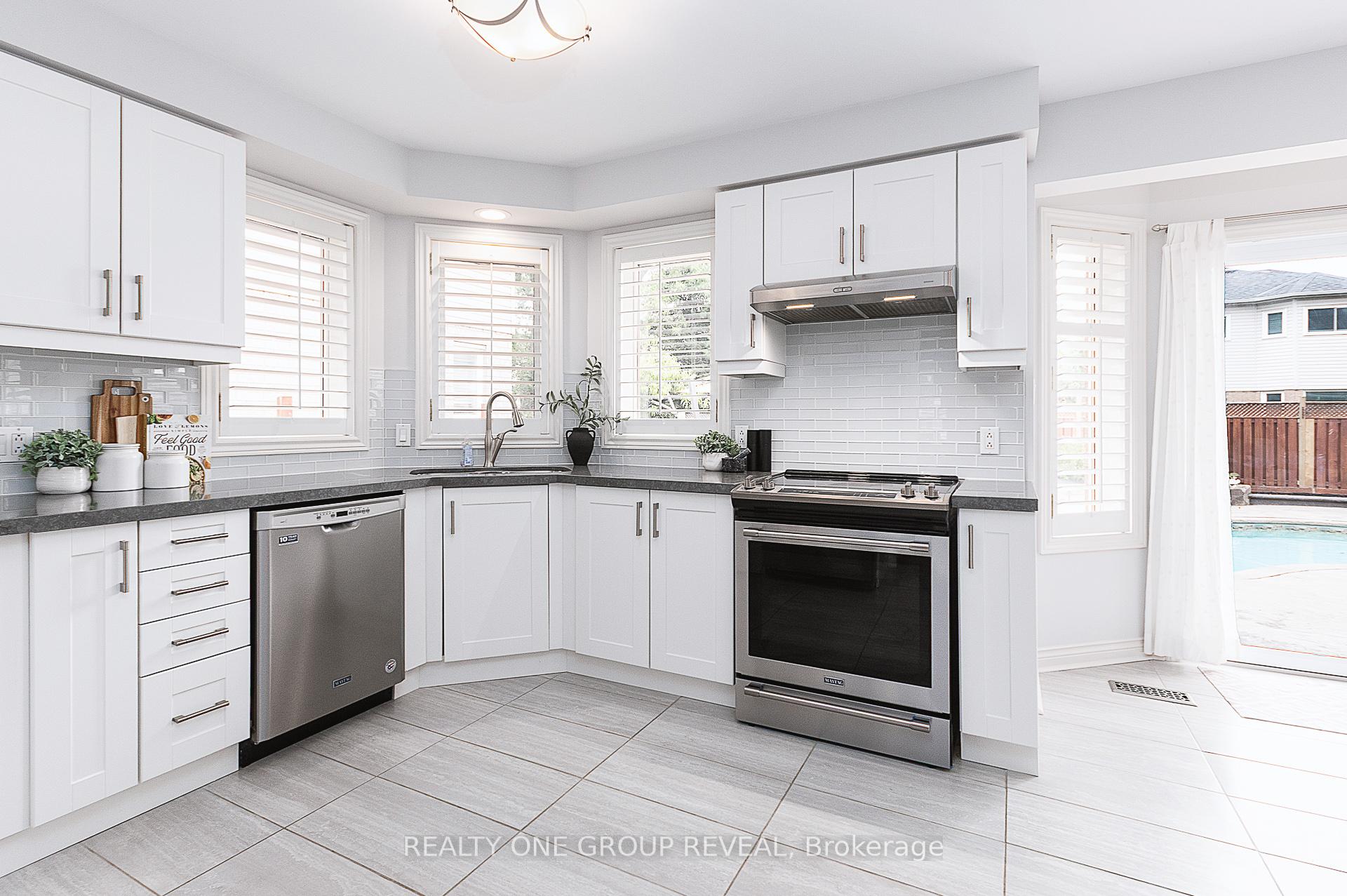 Photo 8 of 1003 Catskill Drive, Oshawa, Northglen — HOMEH