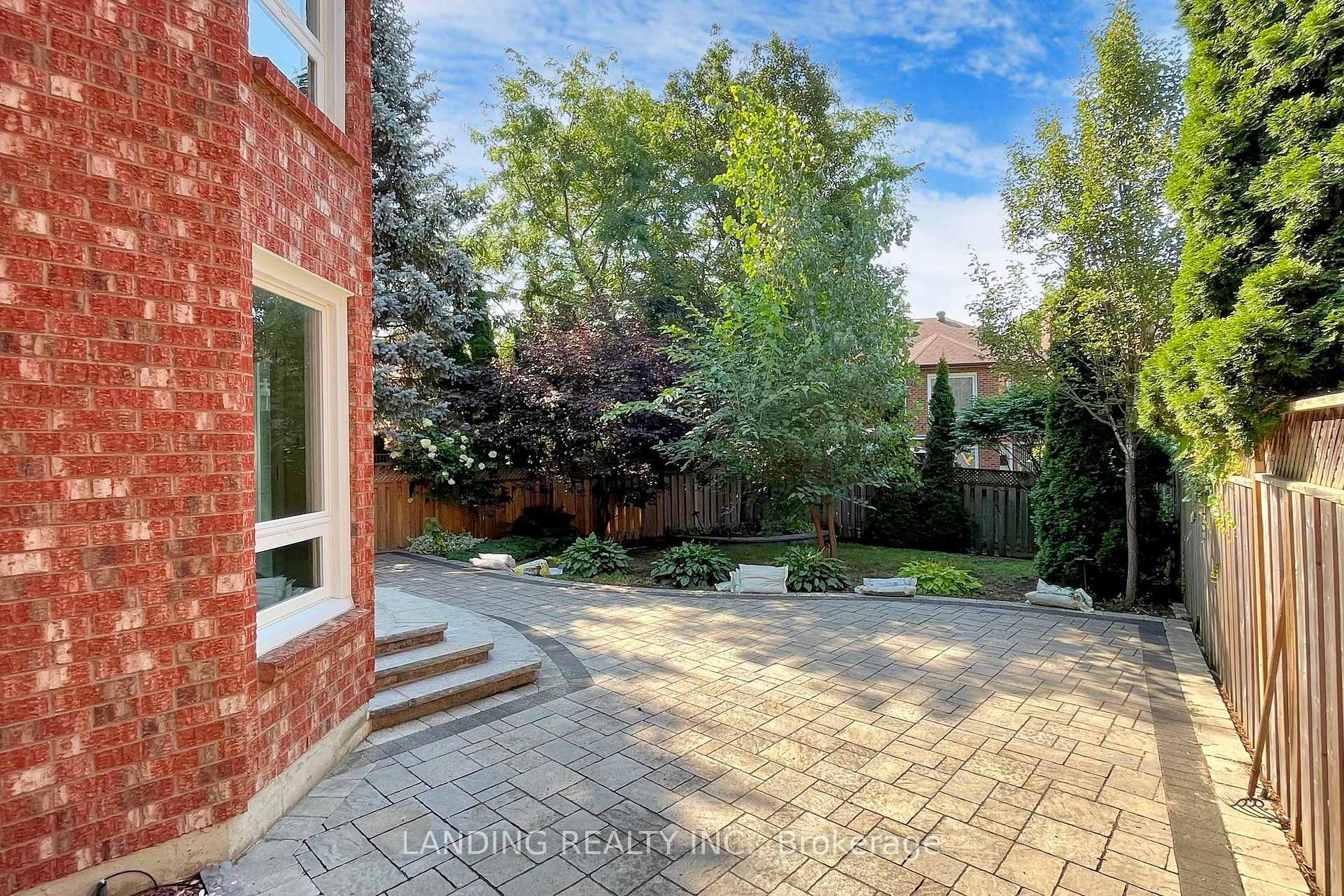 Photo 37 of 883 Darwin Drive, Pickering, Liverpool — HOMEH