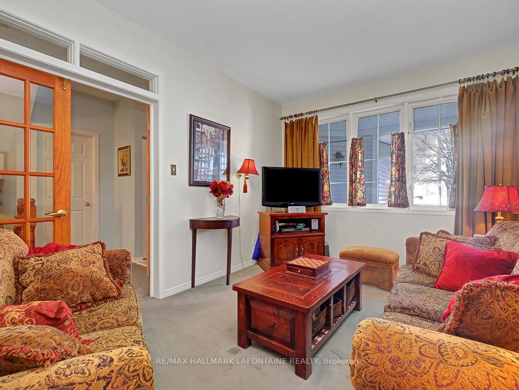 Photo 5 of 630 Valin Street, Ottawa, Fallingbrook/Gardenway South — HOMEH