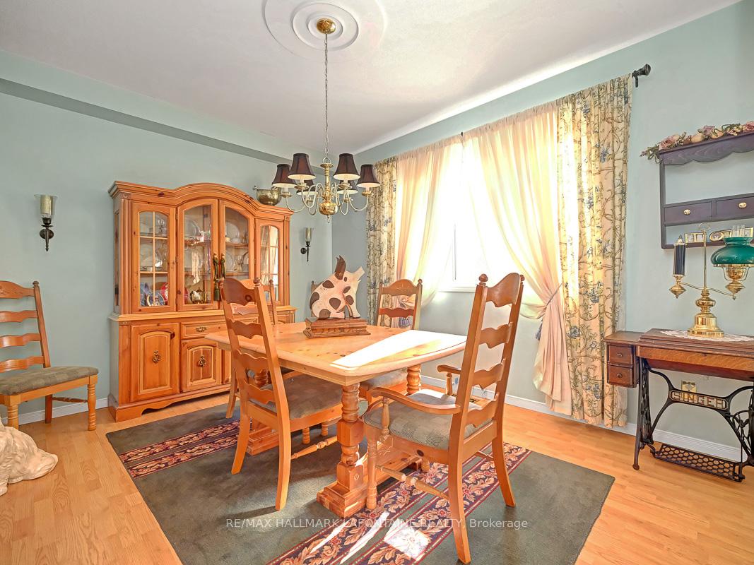 Photo 10 of 630 Valin Street, Ottawa, Fallingbrook/Gardenway South — HOMEH