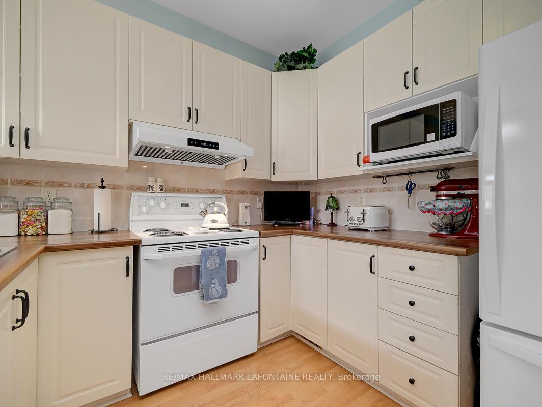 Photo 14 of 630 Valin Street, Ottawa, Fallingbrook/Gardenway South — HOMEH