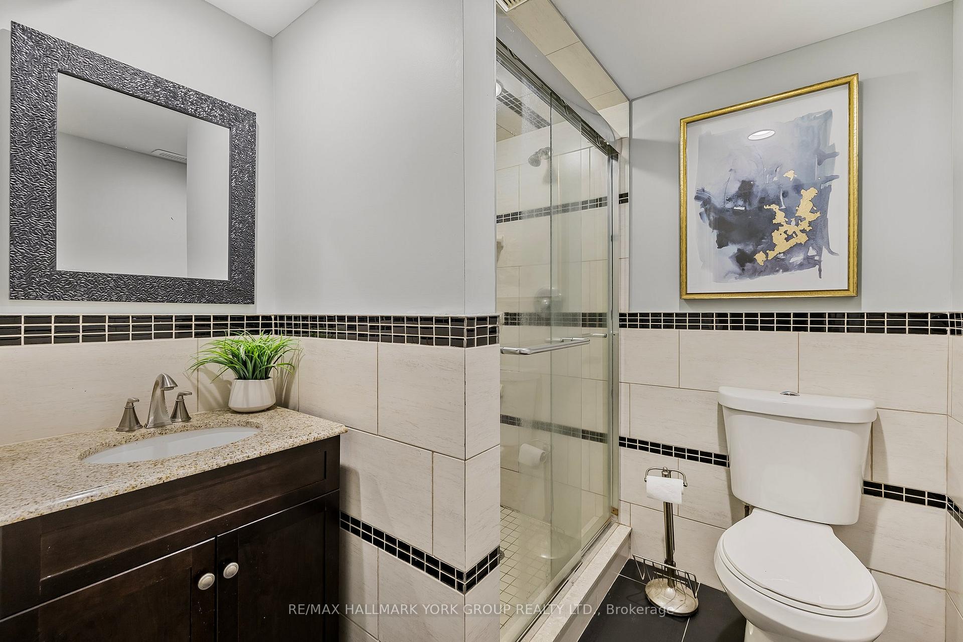 Photo 13 of 401 Handley Crescent, Newmarket, Central Newmarket — HOMEH