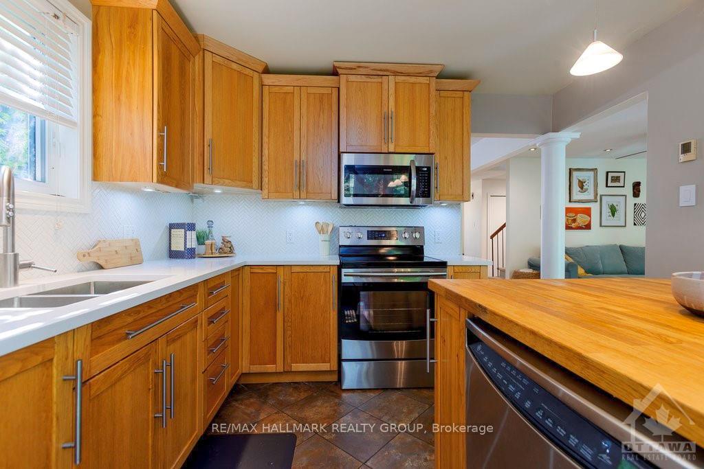 Photo 5 of 1519 Kamouraska Circle, Ottawa, Chateauneuf — HOMEH