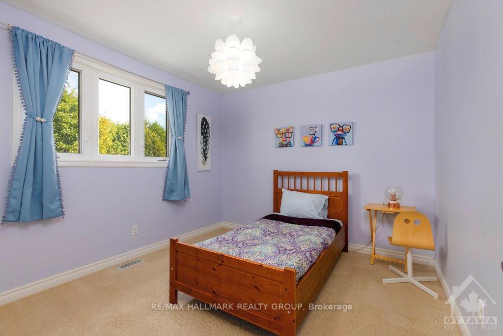 Photo 10 of 1519 Kamouraska Circle, Ottawa, Chateauneuf — HOMEH