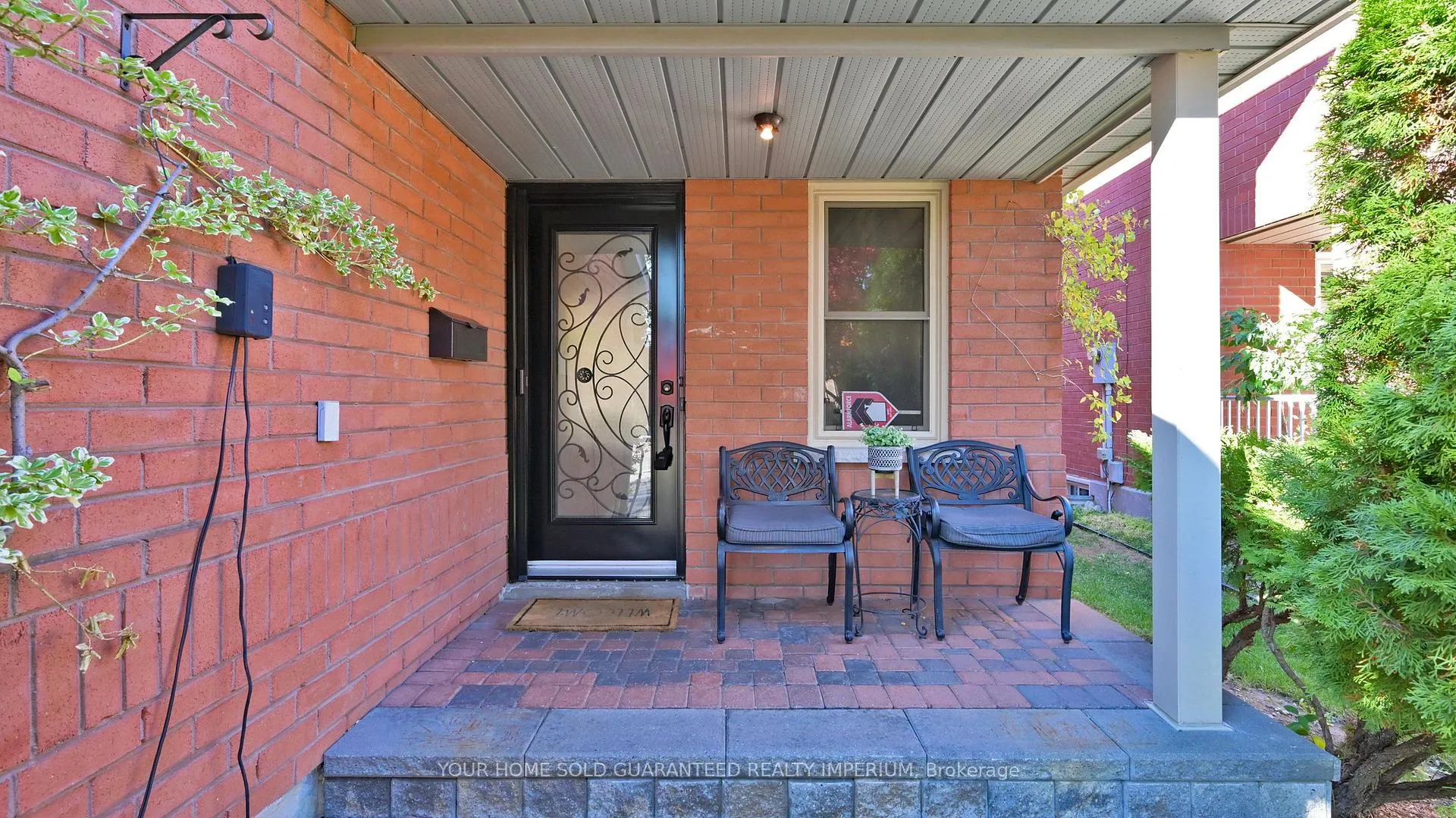 Photo 2 of 124 Thicket Crescent, Pickering, Highbush — HOMEH