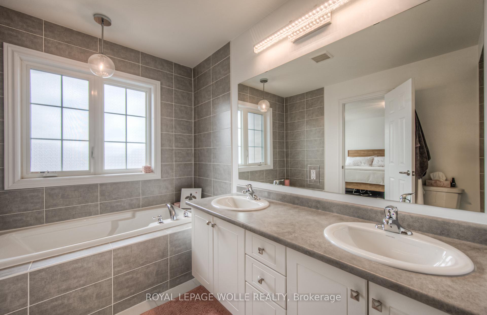 Photo 28 of 174 Etheridge Avenue, Milton, Ford — HOMEH