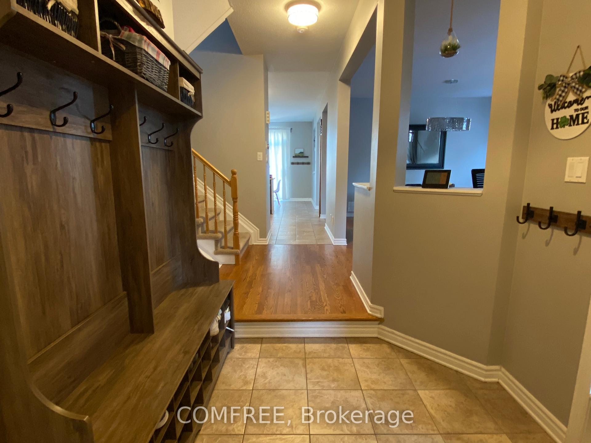 Photo 5 of 282 Trail Side Circle, Ottawa, Springridge/East Village — HOMEH