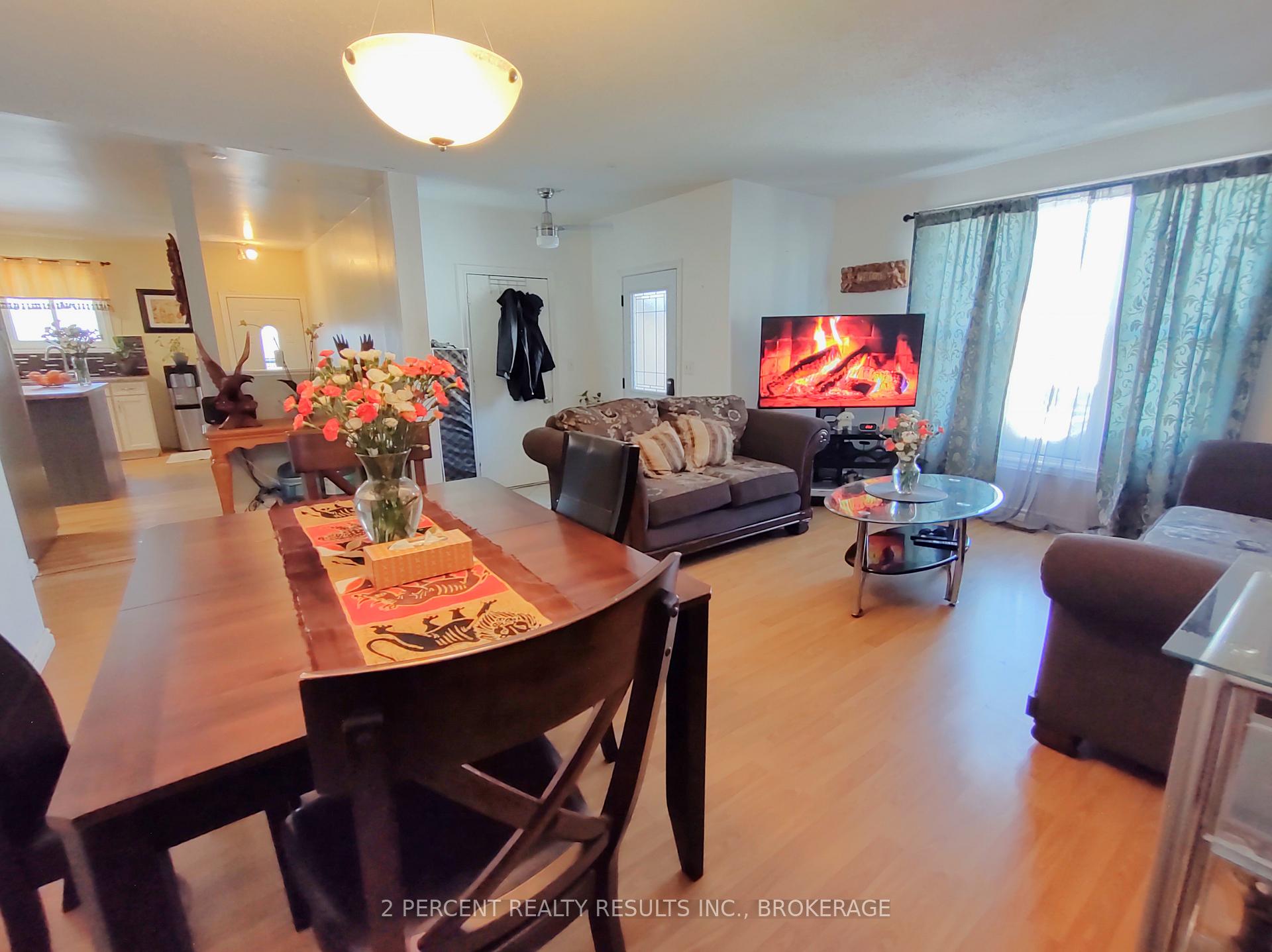 Photo 2 of 895 Brothlin Crescent, Kingston, East Gardiners Rd — HOMEH