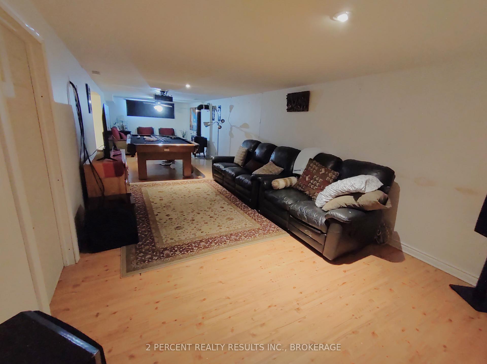 Photo 17 of 895 Brothlin Crescent, Kingston, East Gardiners Rd — HOMEH