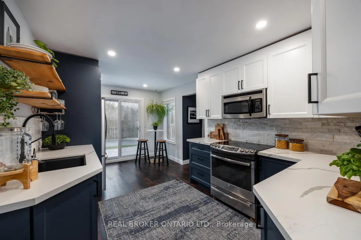 Photo 8 of 662 Cognac Crescent, Pickering, Amberlea — HOMEH