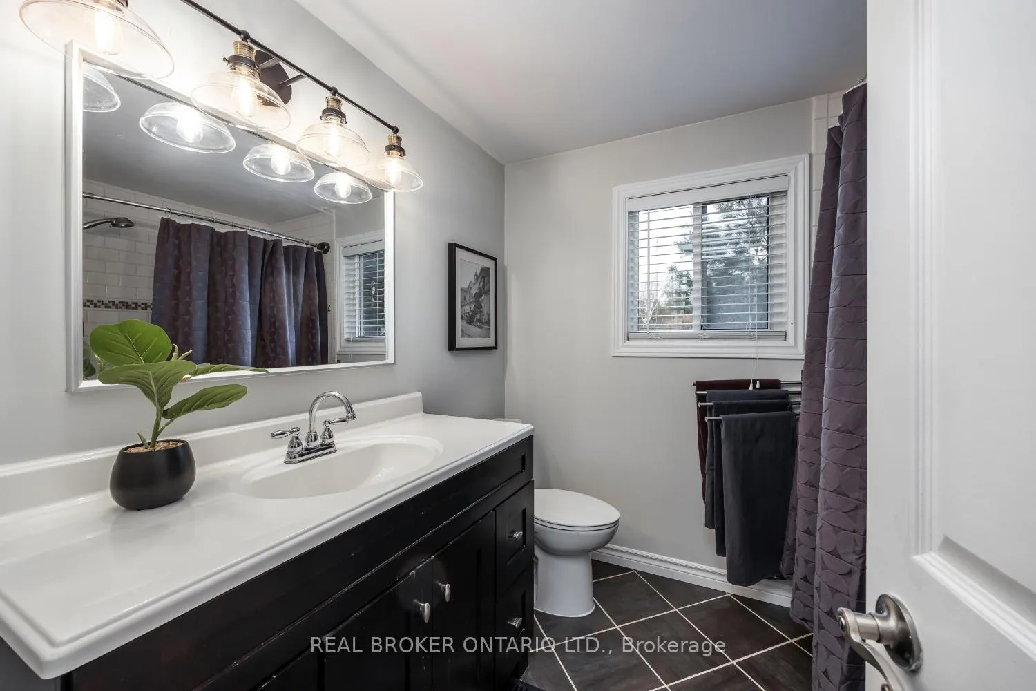 Photo 22 of 662 Cognac Crescent, Pickering, Amberlea — HOMEH
