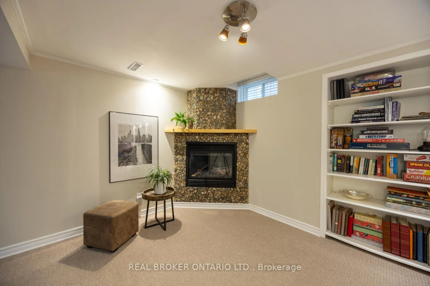 Photo 31 of 662 Cognac Crescent, Pickering, Amberlea — HOMEH