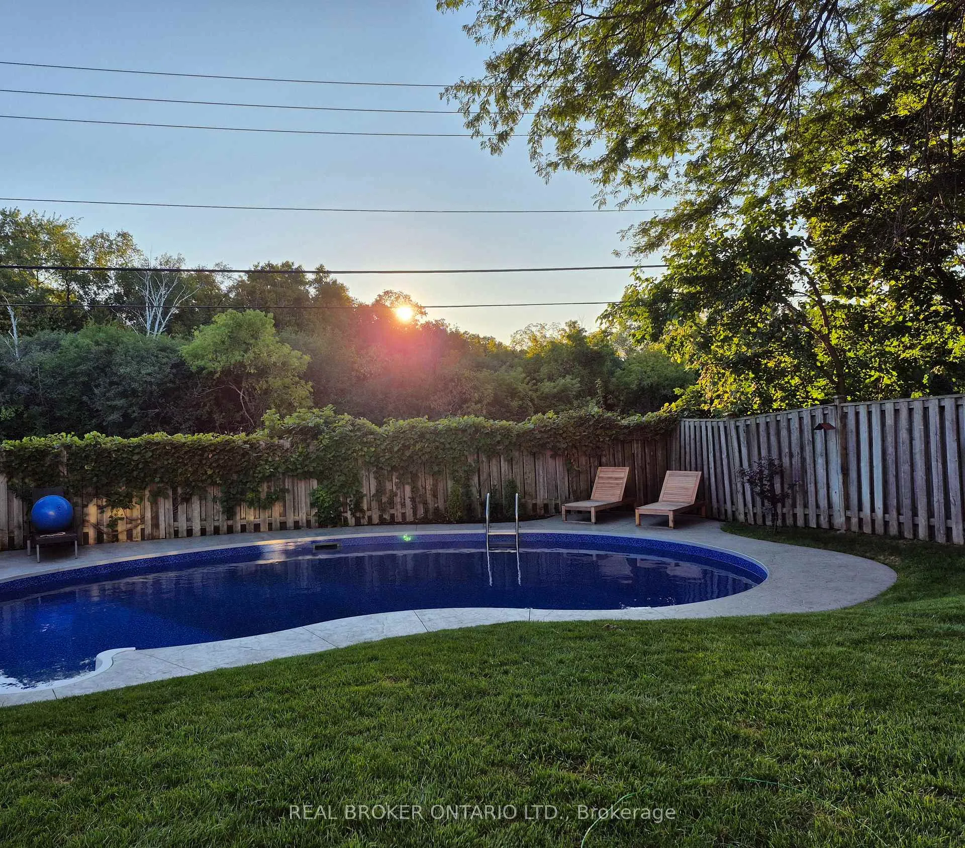 Photo 36 of 662 Cognac Crescent, Pickering, Amberlea — HOMEH