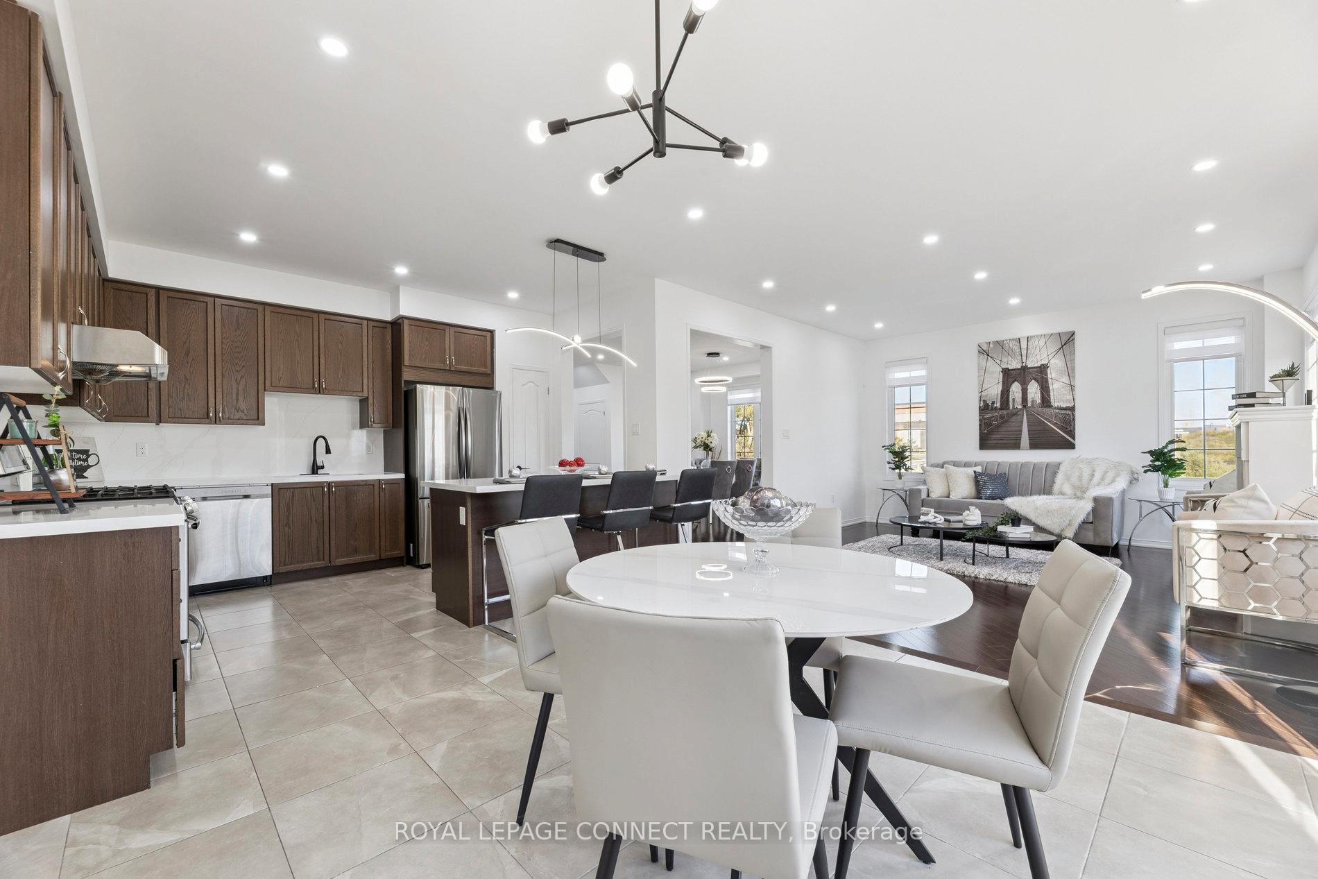 Photo 4 of 153 Windfields Farm Drive, Oshawa, Windfields — HOMEH