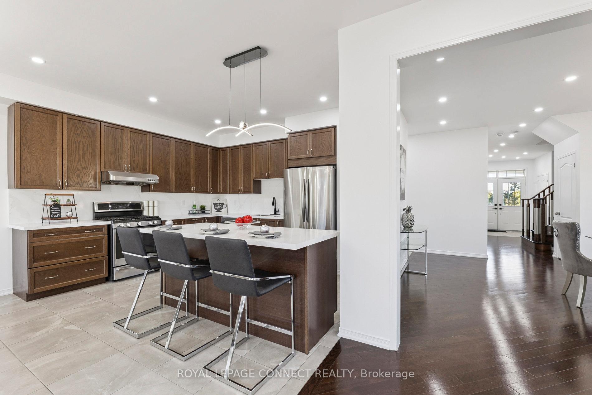 Photo 11 of 153 Windfields Farm Drive, Oshawa, Windfields — HOMEH