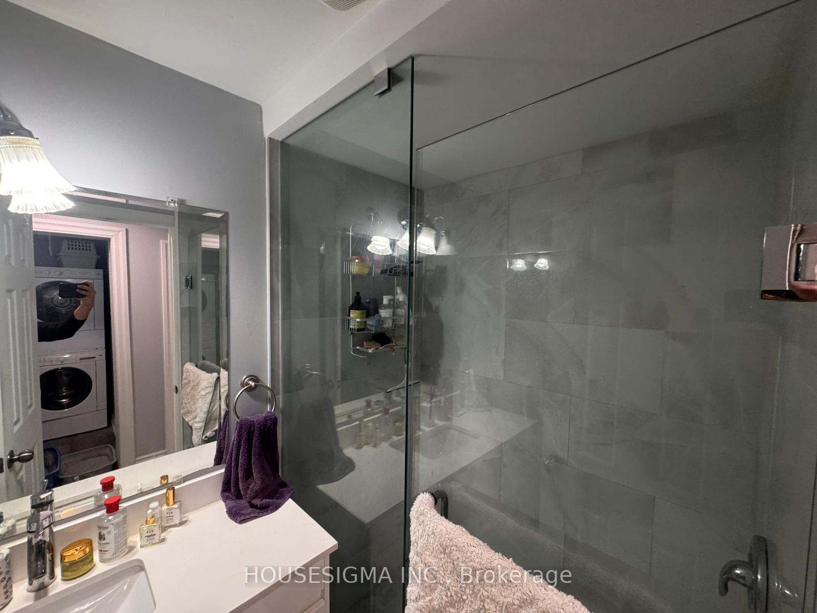 Photo 8 of 116 Grandview Street S, Oshawa, Donevan — HOMEH
