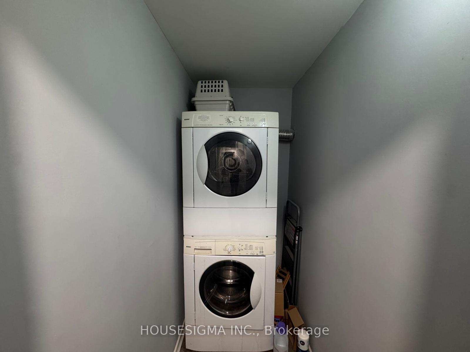 Photo 9 of 116 Grandview Street S, Oshawa, Donevan — HOMEH