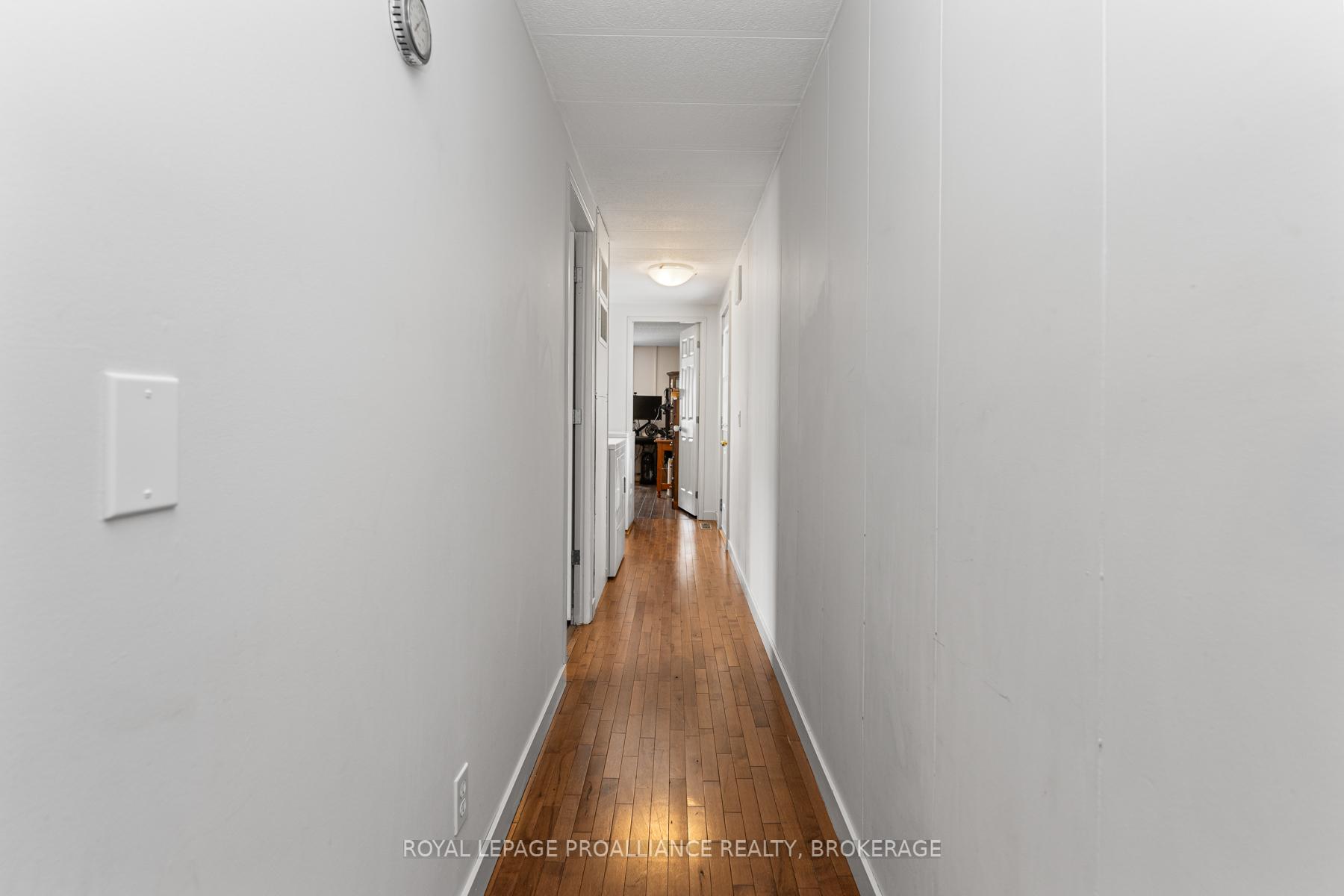 Photo 12 of 34 Kapyong Crescent, Kingston, Kingston East (incl CFB Kingston) — HOMEH