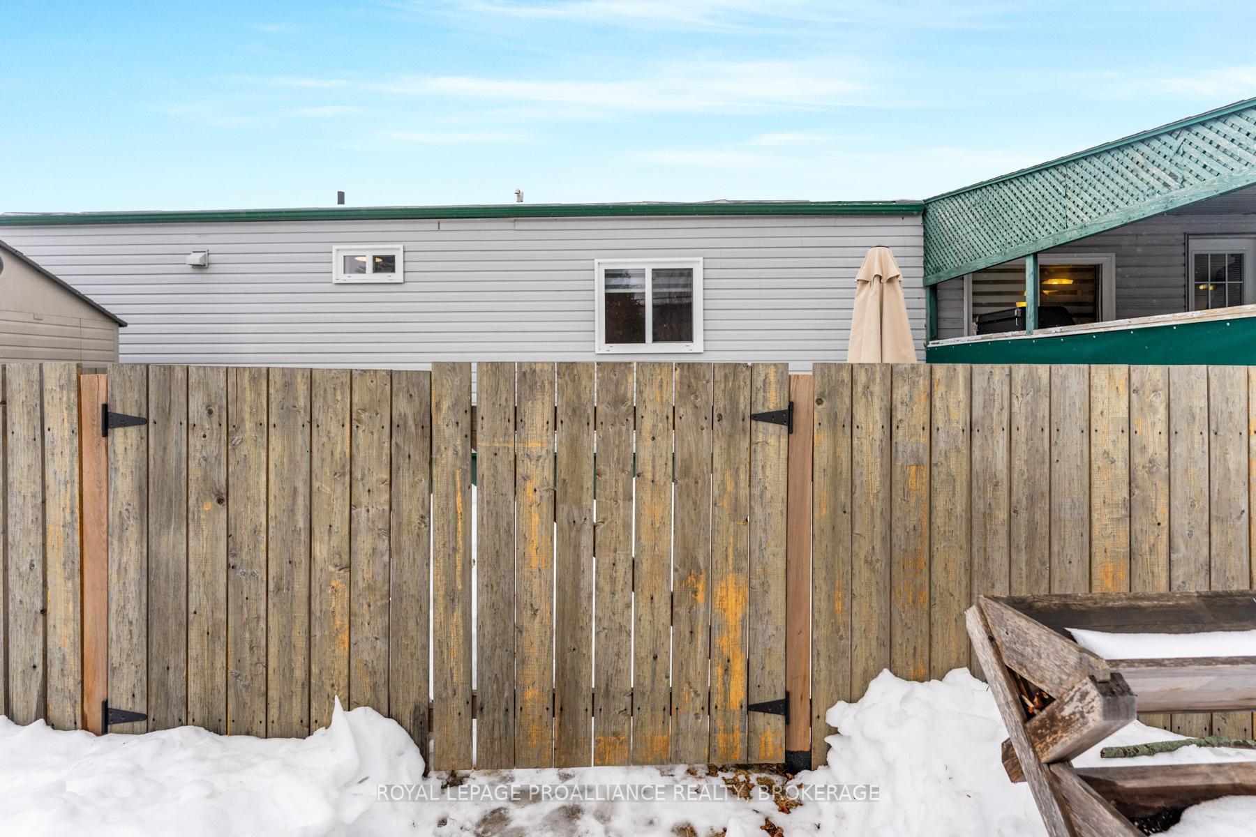 Photo 31 of 34 Kapyong Crescent, Kingston, Kingston East (incl CFB Kingston) — HOMEH
