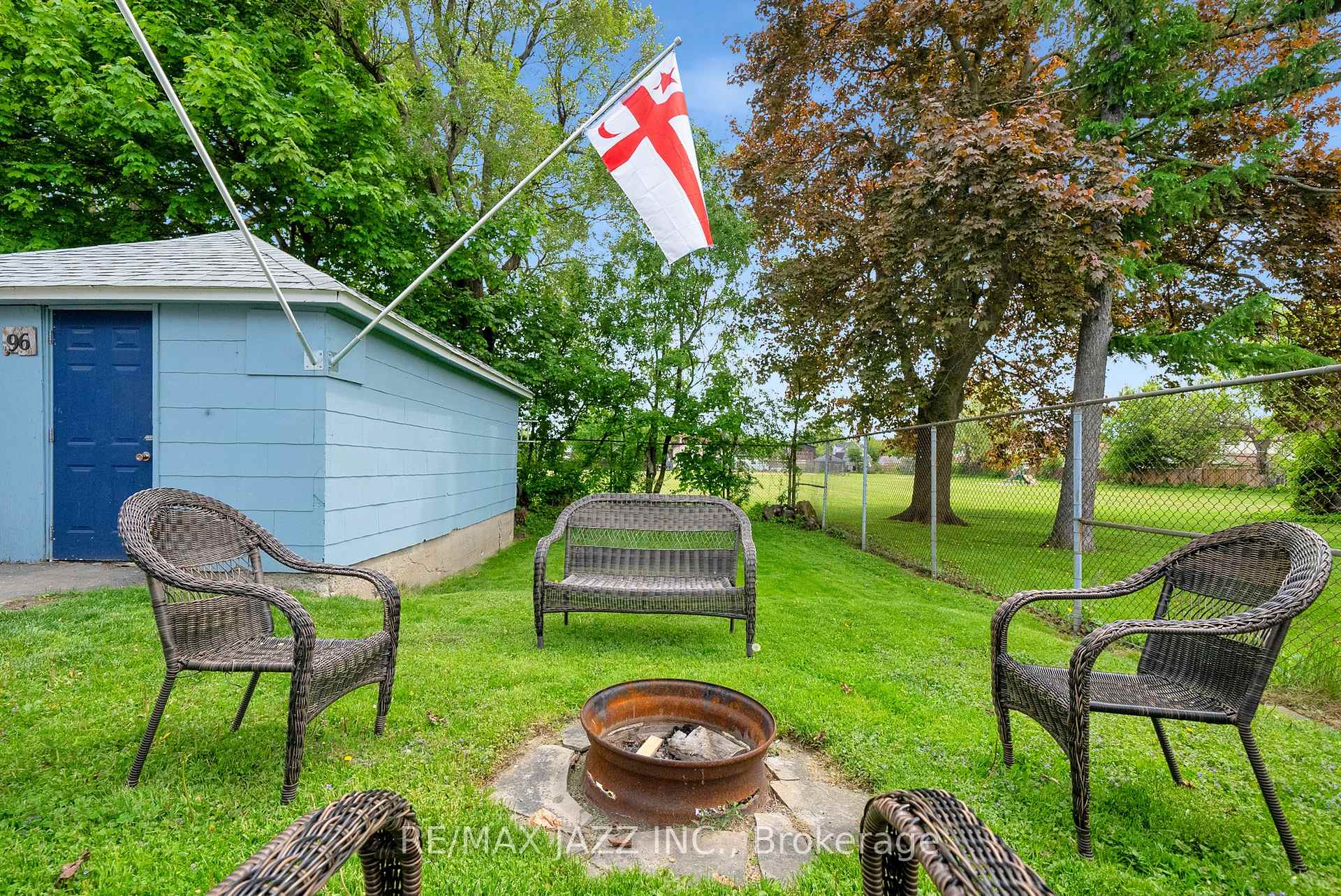 Photo 29 of 303 Gliddon Avenue, Oshawa, Central — HOMEH