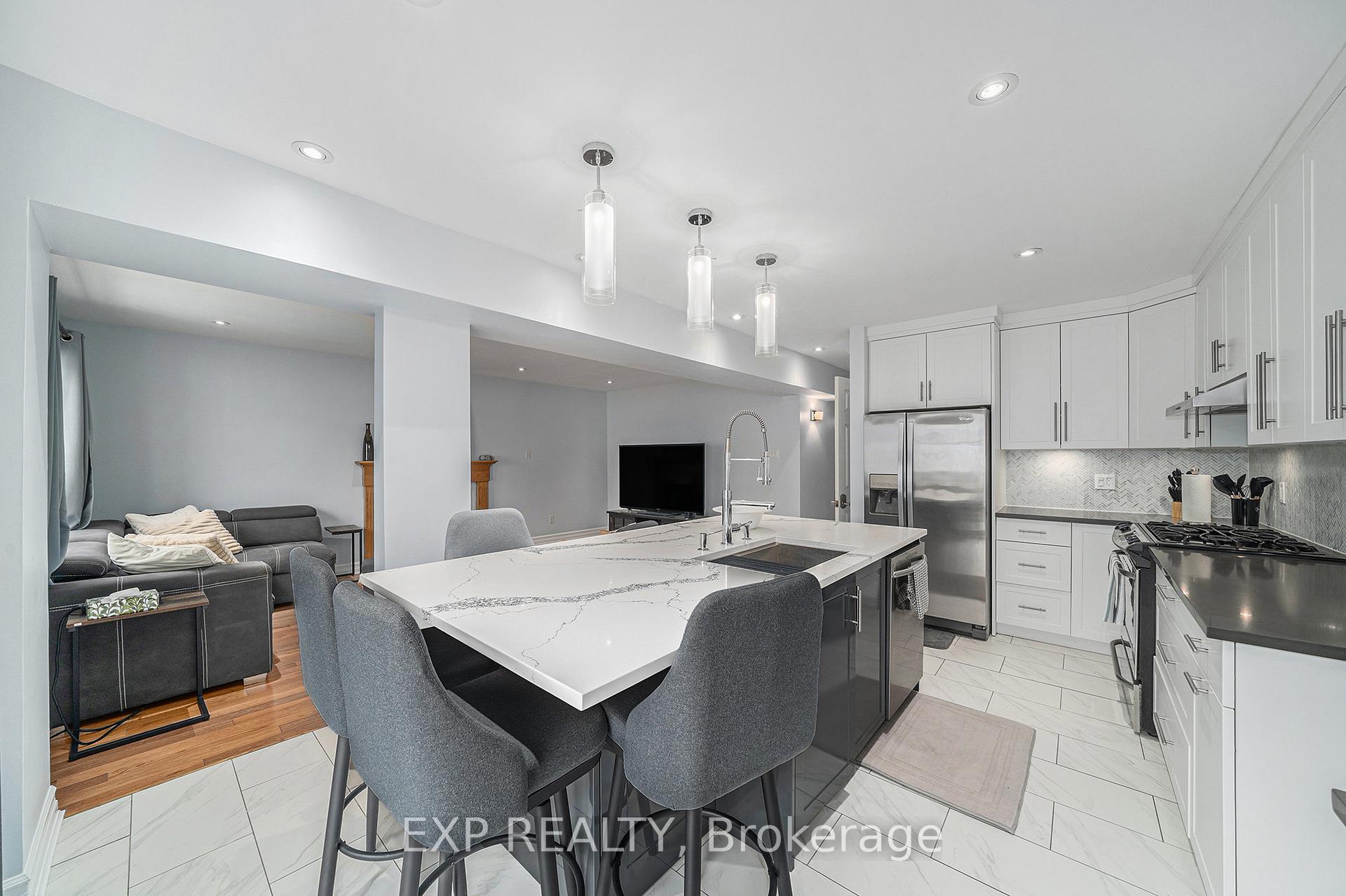 Photo 8 of 2161 Gardenway Drive, Ottawa, Fallingbrook/Gardenway South — HOMEH