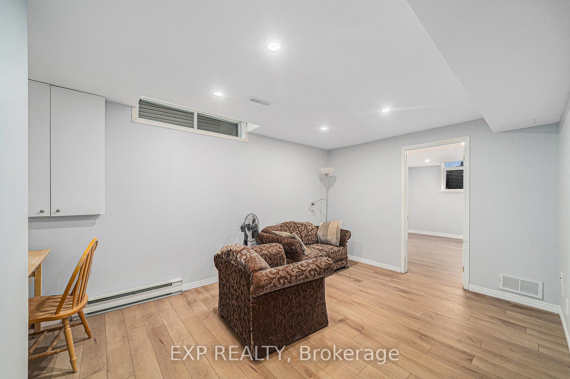Photo 24 of 2161 Gardenway Drive, Ottawa, Fallingbrook/Gardenway South — HOMEH