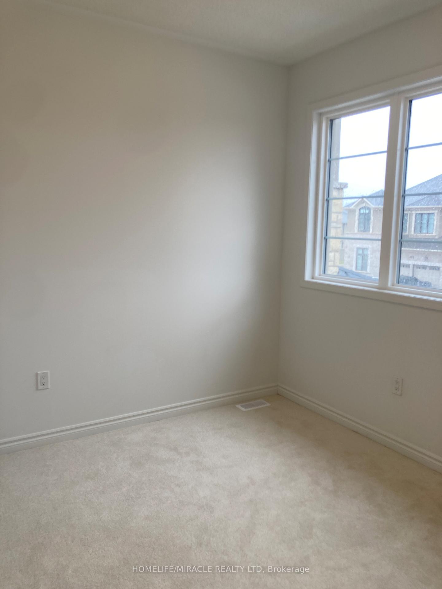 Photo 15 of 487 Kennedy Circle, Milton, Cobban — HOMEH