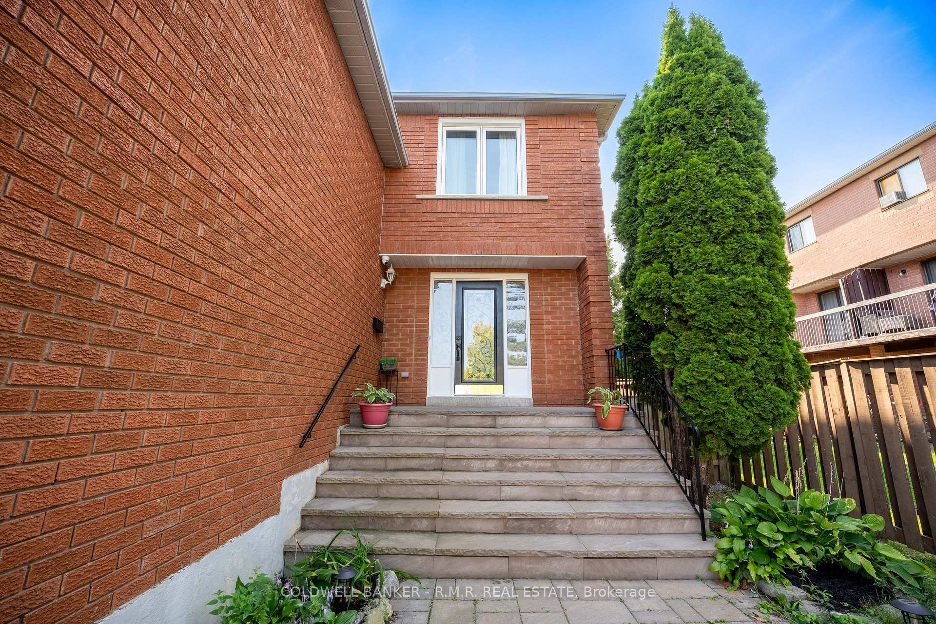 Photo 3 of 1828 Westcreek Drive, Pickering, Highbush — HOMEH